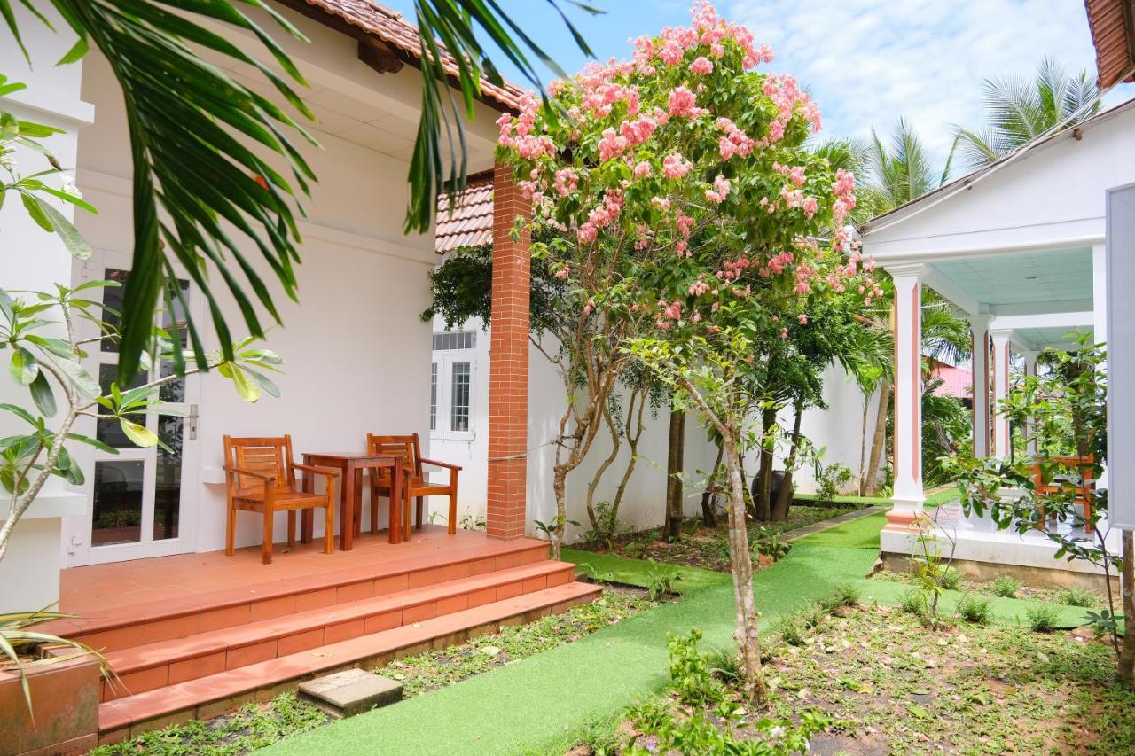 Duc Anh Bungalow Bed & Breakfast Phu Quoc Exterior photo