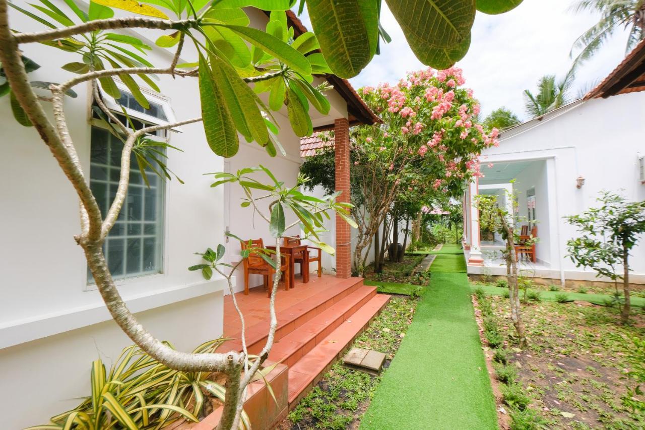 Duc Anh Bungalow Bed & Breakfast Phu Quoc Exterior photo